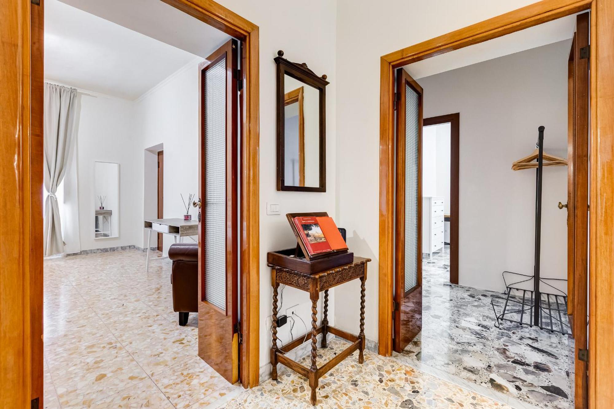 Vivilo Collection - San Vito View Apartment - 3 Bdr 2 Baths Roma Exterior foto
